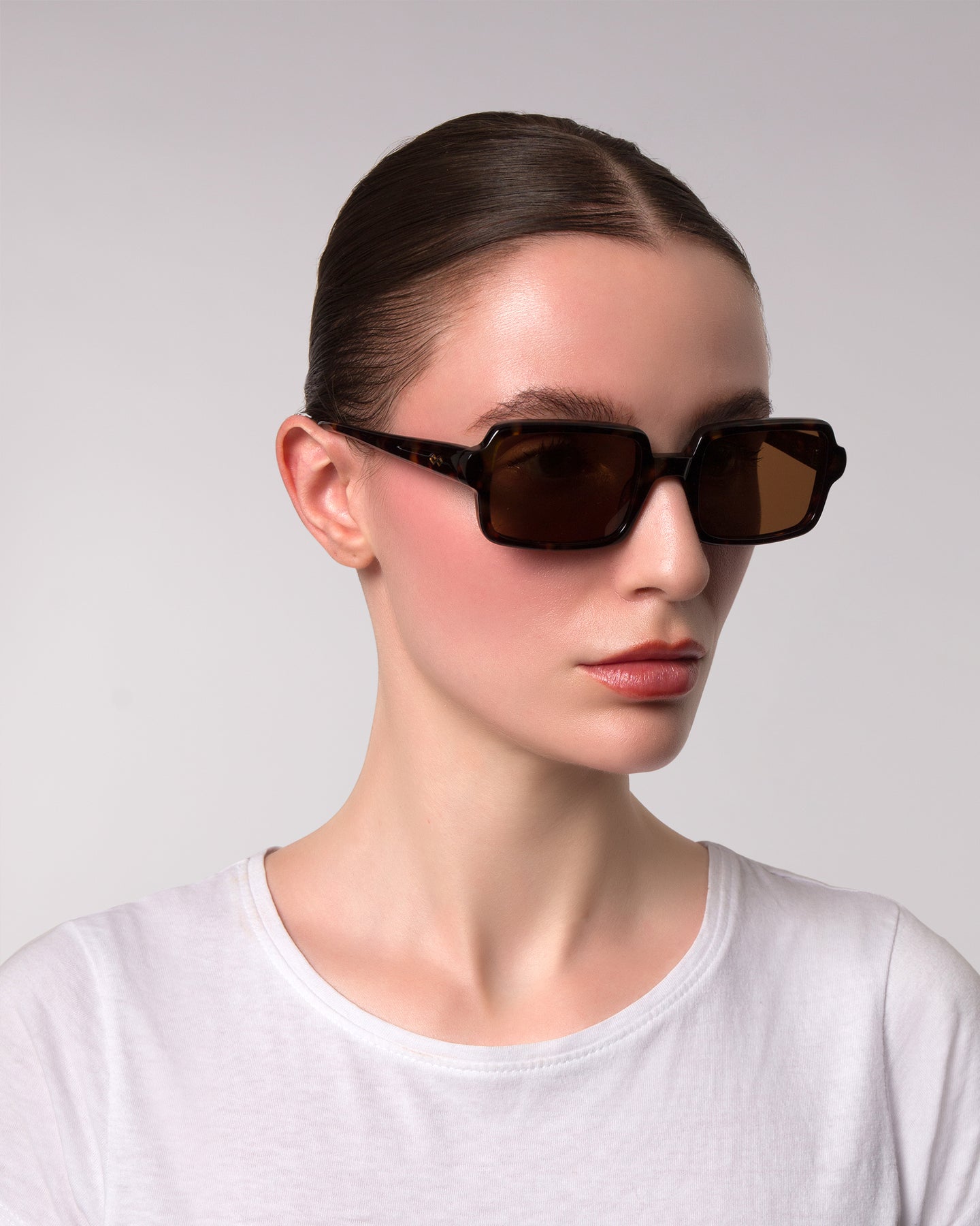 Shop Mia Sunglasses in Tortoise Colour – Available Online in USA, UK, Canada & United Arab Emirates